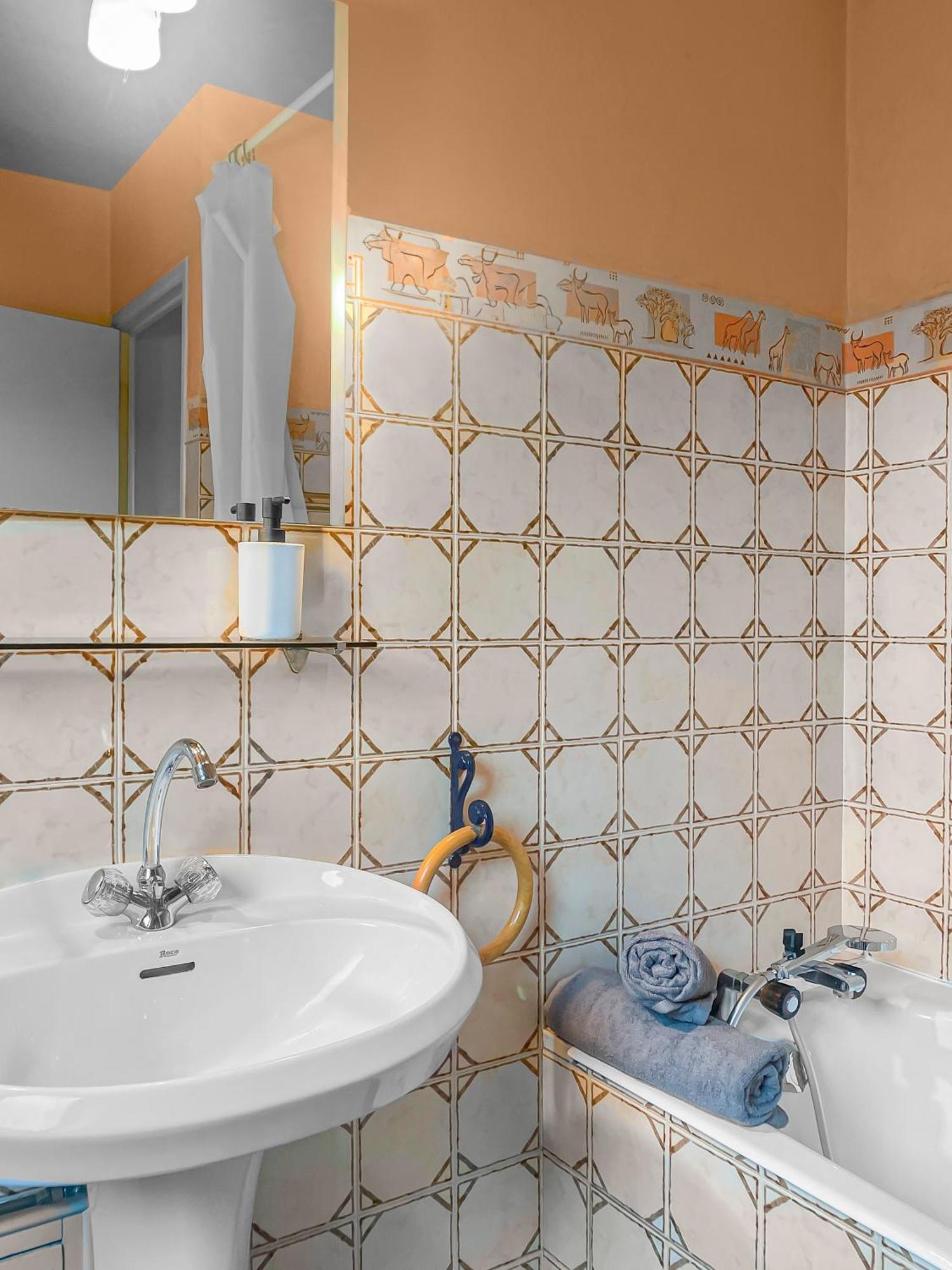 Appartamento Pied-A-Terre A Montluçon Esterno foto